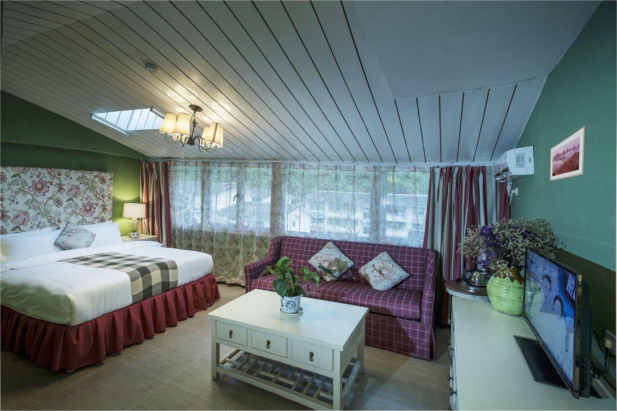 Michael'S Inn & Suites Γκουιλίν Εξωτερικό φωτογραφία
