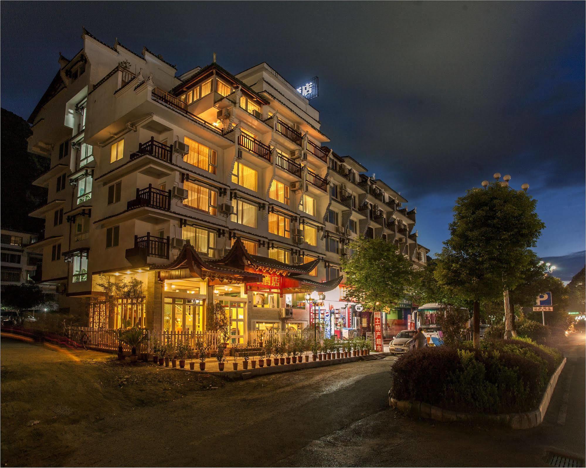 Michael'S Inn & Suites Γκουιλίν Εξωτερικό φωτογραφία