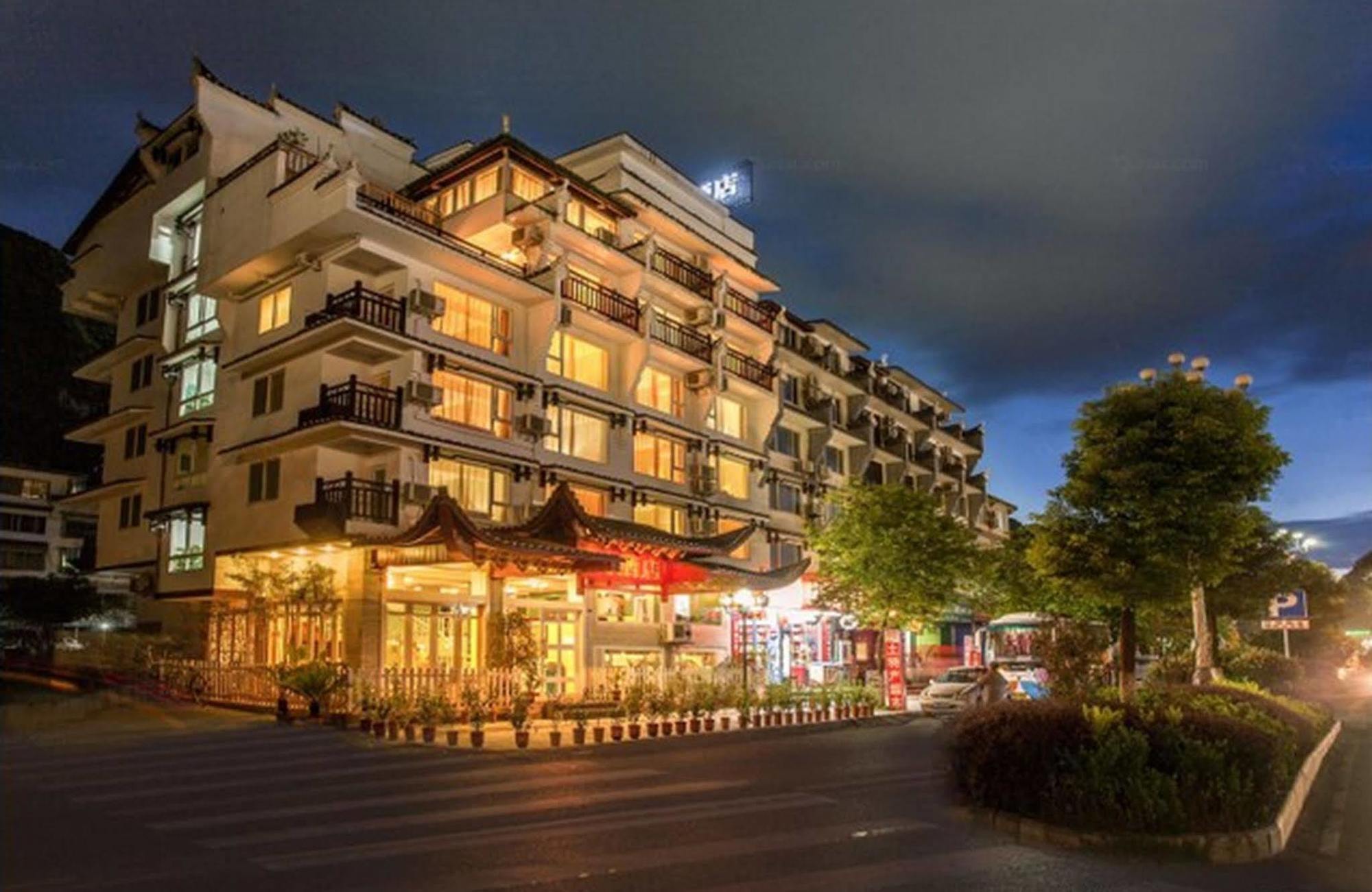 Michael'S Inn & Suites Γκουιλίν Εξωτερικό φωτογραφία