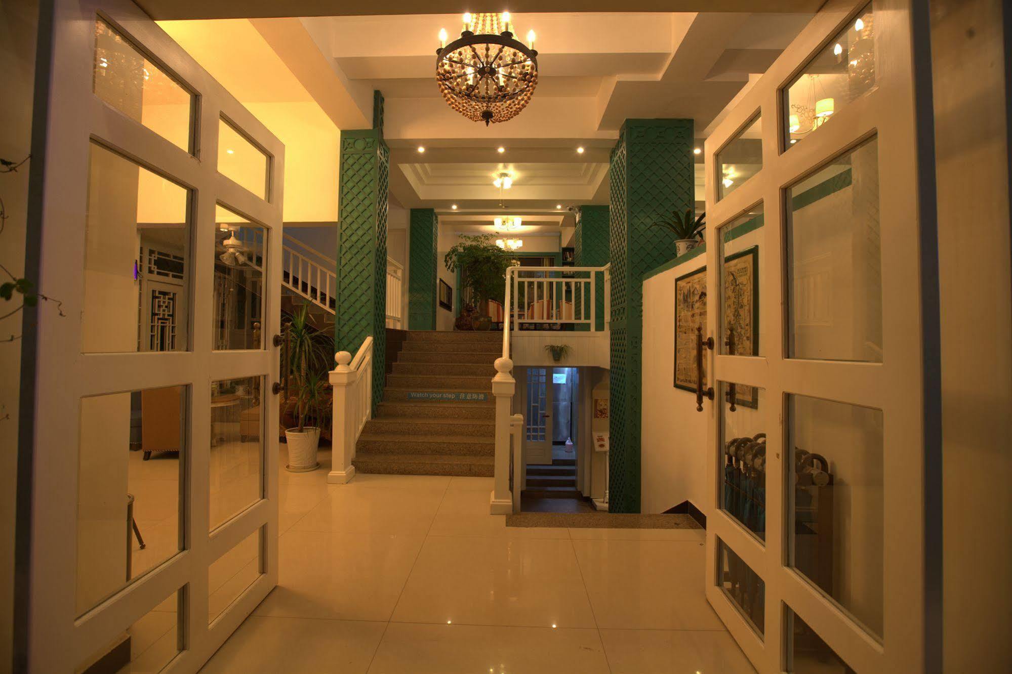 Michael'S Inn & Suites Γκουιλίν Εξωτερικό φωτογραφία